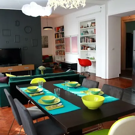 Cozy City Apartment