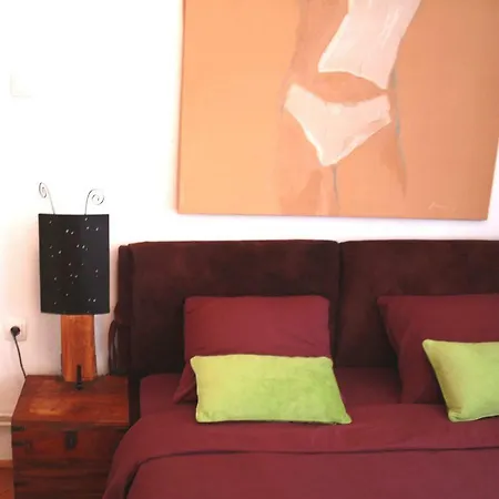 Cozy City Apartment